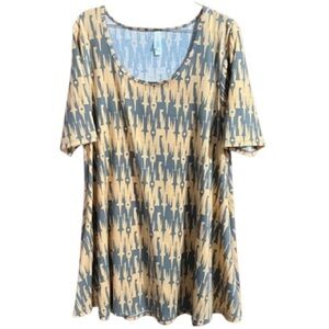 #171 LuLaRoe Disney Large Perfect T